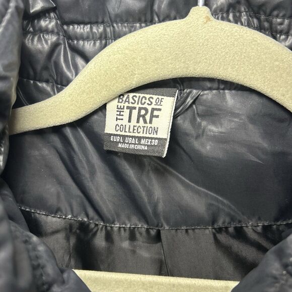 Basics of The TRF Collection Women’s Black puffer vest Size large - Picture 2 of 10